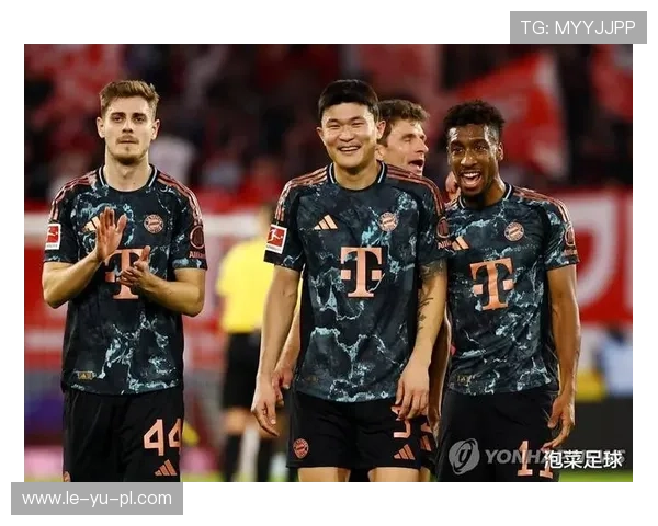 金玟哉欧冠制胜头槌，后防铁闸一锤定音