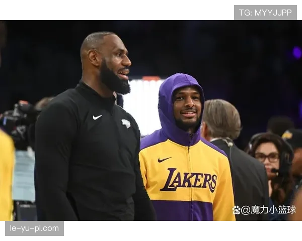 雷迪什与詹姆斯联手引爆赛场，新组合成联盟最具威胁进攻 duo